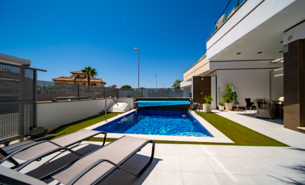 Herverkoop - Villa - Orihuela Costa - Lomas de Cabo Roig