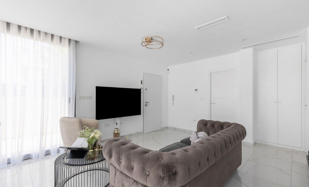 Herverkoop - Villa - Torrevieja - Torretas