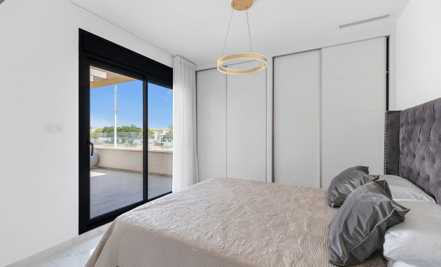 Herverkoop - Villa - Torrevieja - Torretas