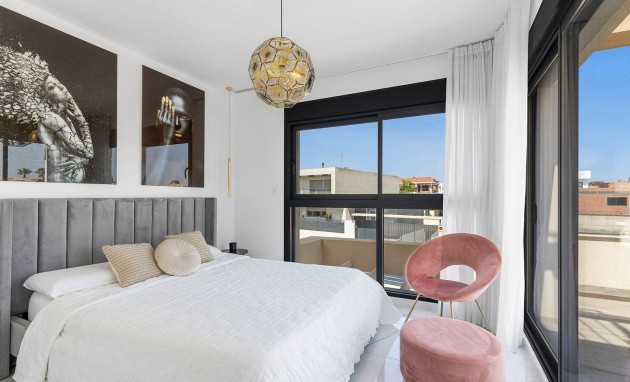 Herverkoop - Villa - Torrevieja - Torretas