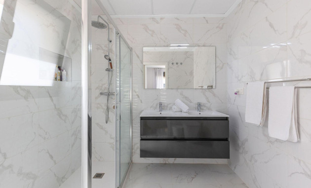 Herverkoop - Villa - Torrevieja - Torretas