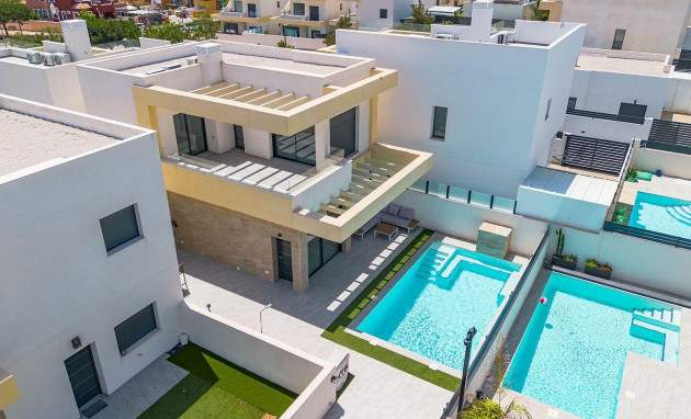 Herverkoop - Villa - Torrevieja - Torretas