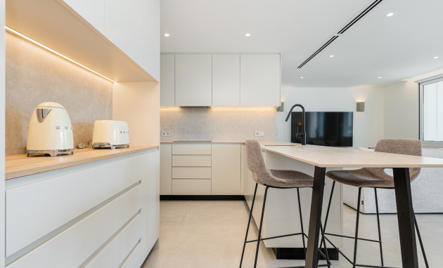 Herverkoop - Apartment - Penthouse - Torrevieja