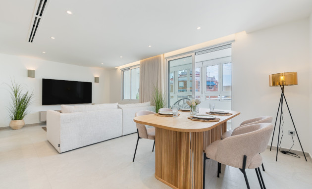 Herverkoop - Apartment - Penthouse - Torrevieja