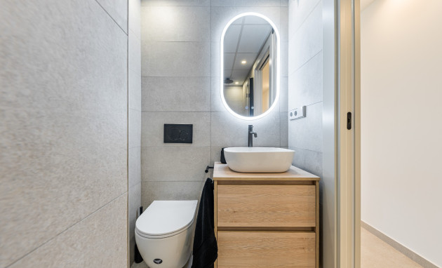 Herverkoop - Apartment - Penthouse - Torrevieja