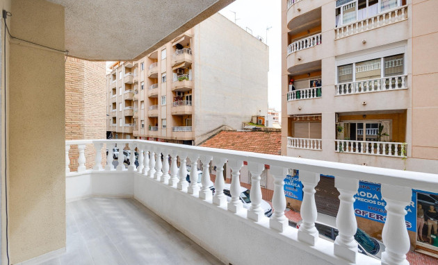 Herverkoop - Apartment - Torrevieja - torrevieja