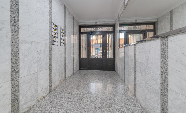 Herverkoop - Apartment - Torrevieja - torrevieja