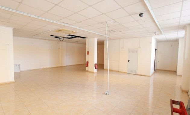 Herverkoop - Reclame - Torrevieja - Estacion de autobuses