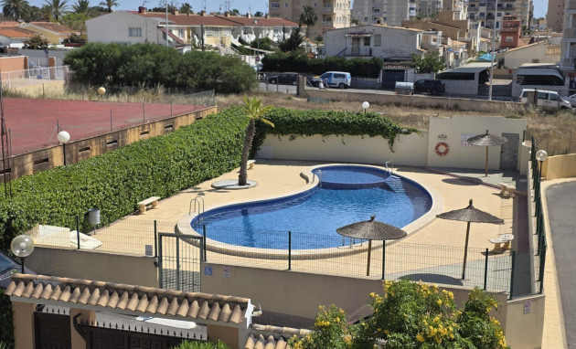 Herverkoop - Villa - Torrevieja - Playa del cura