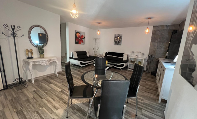 Herverkoop - Villa - Torrevieja - Playa del cura