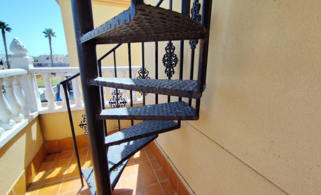 Herverkoop - Villa - Torrevieja - Aguas nuevas 2