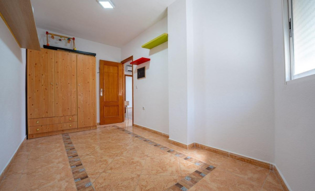 Revente - Apartment - Torrevieja - Aguas Nuevas