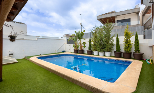 Herverkoop - Detached Villa - Los Montesinos - La Herrada
