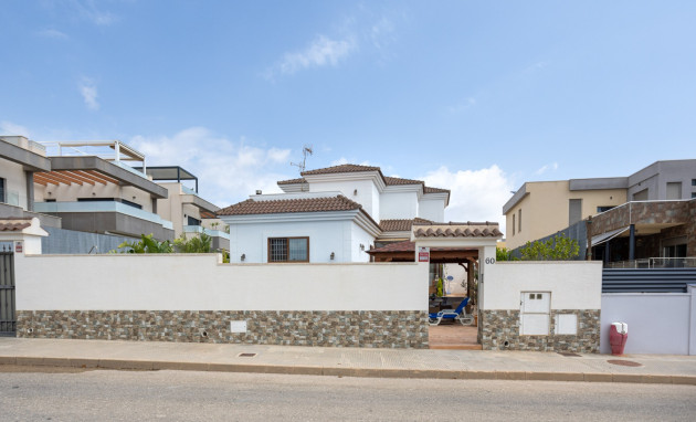 Herverkoop - Detached Villa - Los Montesinos - La Herrada