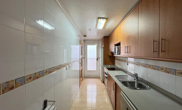 Resale - Apartment - Torrevieja - torrevieja