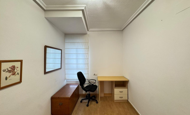 Resale - Apartment - Torrevieja - torrevieja