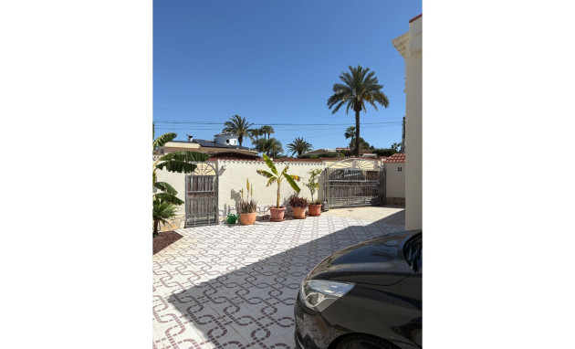 Herverkoop - Villa / Detached - Ciudad Quesada - Quesada Center