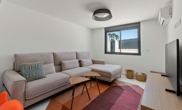 Herverkoop - Detached - Torrevieja - La Veleta
