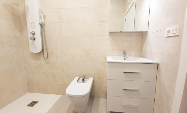 Herverkoop - Apartment - Torrevieja - Acequion