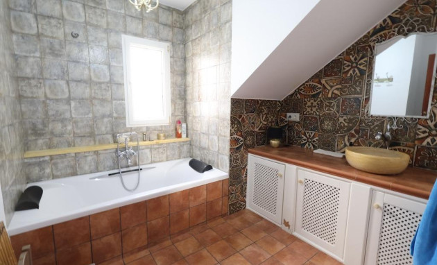 Herverkoop - Villa - Orihuela Costa - Villamartin