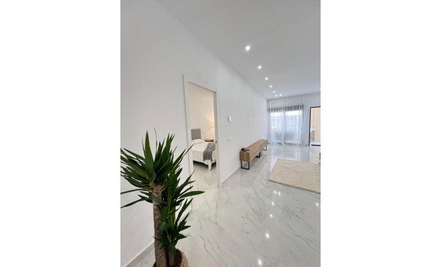 Revente - Apartment - Torrevieja - Playa del cura