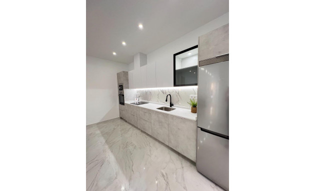 Revente - Apartment - Torrevieja - Playa del cura