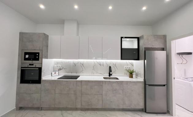 Revente - Apartment - Torrevieja - Playa del cura