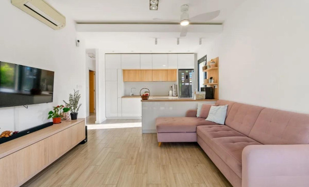 Herverkoop - Villa - Orihuela Costa - La Zenia