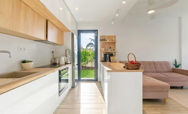 Herverkoop - Villa - Orihuela Costa - La Zenia