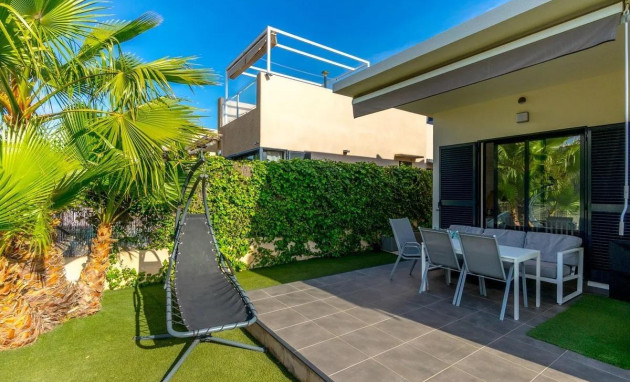 Herverkoop - Villa - Orihuela Costa - La Zenia