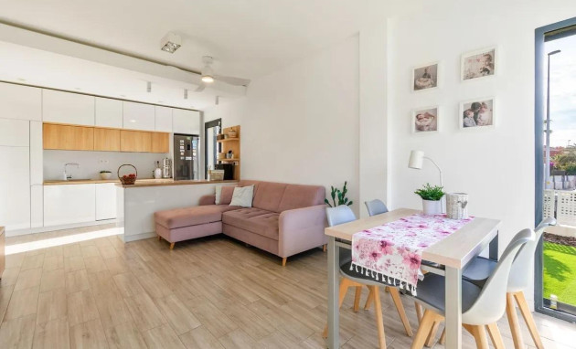 Herverkoop - Villa - Orihuela Costa - La Zenia