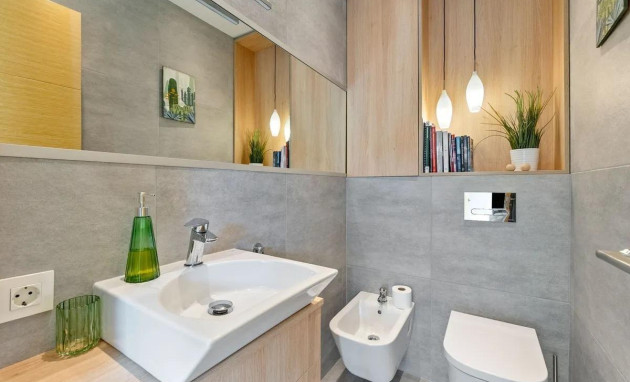 Herverkoop - Villa - Orihuela Costa - La Zenia