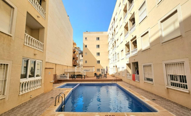 Herverkoop - Apartment - Torrevieja - torrevieja