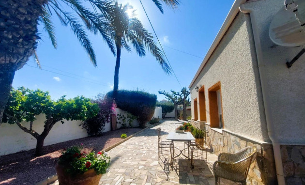 Herverkoop - Masia - La marina - La Marina