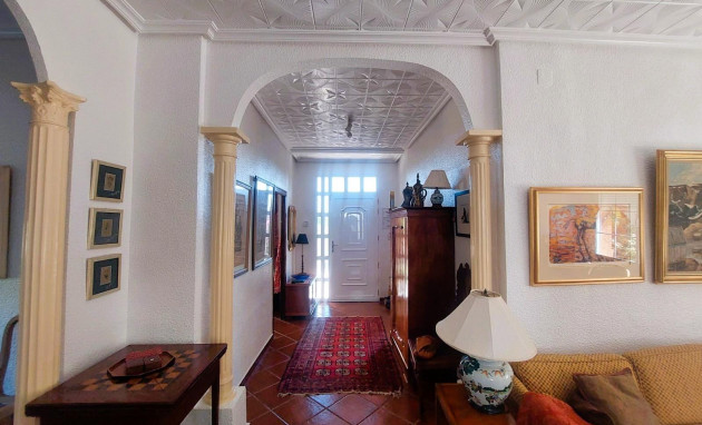 Herverkoop - Masia - La marina - La Marina