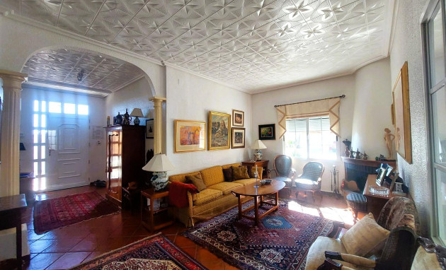 Herverkoop - Masia - La marina - La Marina