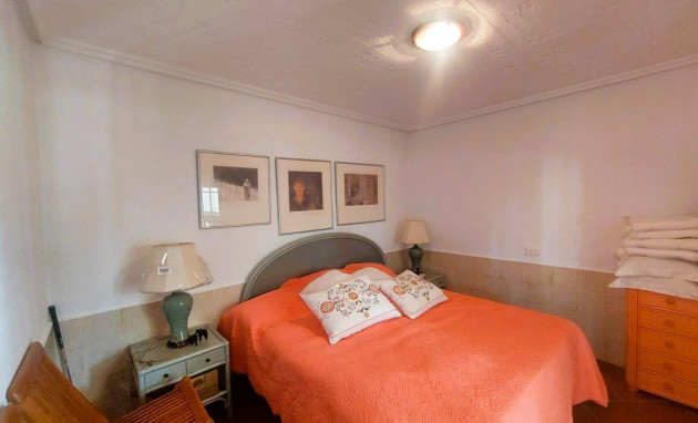 Herverkoop - Masia - La marina - La Marina