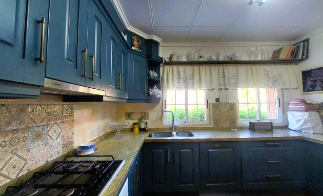 Herverkoop - Masia - La marina - La Marina