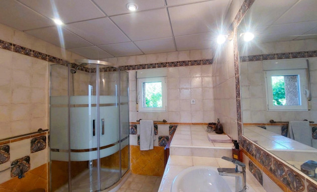 Herverkoop - Masia - La marina - La Marina