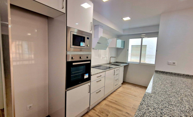 Revente - Apartment - Torrevieja - La Mata