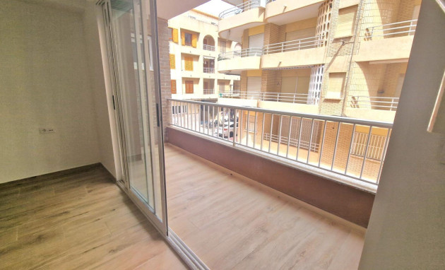 Revente - Apartment - Torrevieja - La Mata