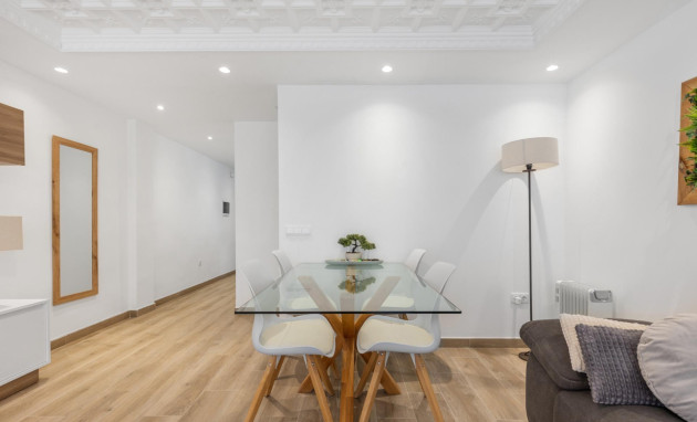 Herverkoop - Apartment - Torrevieja - Acequion