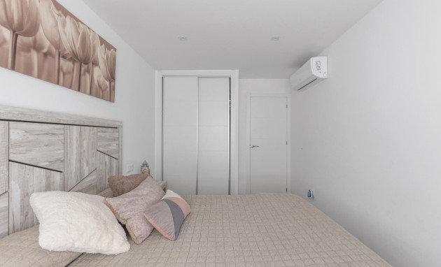 Herverkoop - Apartment - Torrevieja - Acequion