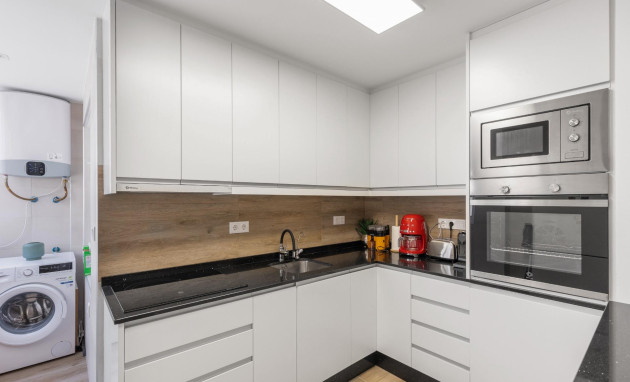 Herverkoop - Apartment - Torrevieja - Acequion