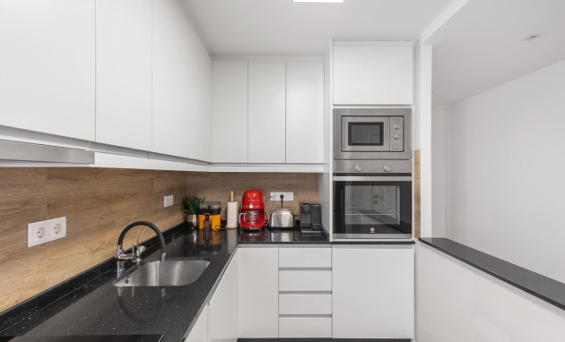 Herverkoop - Apartment - Torrevieja - Acequion