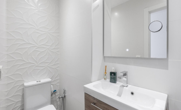 Herverkoop - Apartment - Torrevieja - Acequion