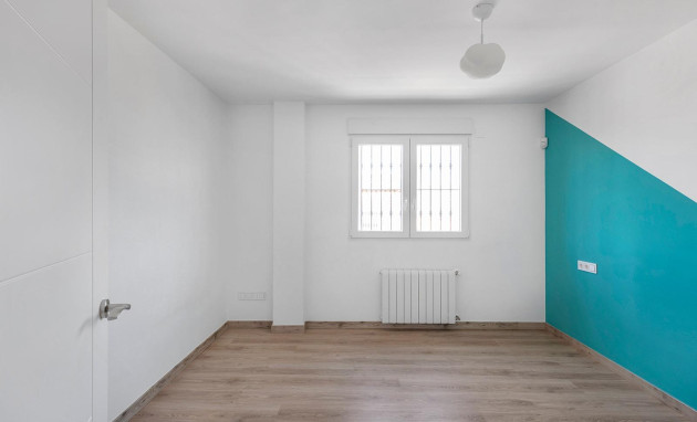 Herverkoop - Villa - Torrevieja - Aguas Nuevas