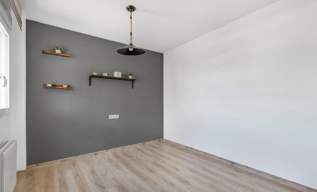 Herverkoop - Villa - Torrevieja - Aguas Nuevas