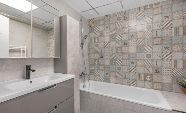 Herverkoop - Villa - Torrevieja - Aguas Nuevas