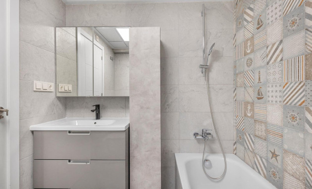 Herverkoop - Villa - Torrevieja - Aguas Nuevas